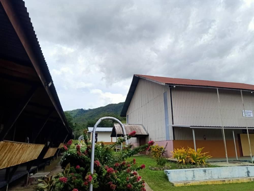 Inap Desa Kilimu Ranau Hotel Luaran gambar