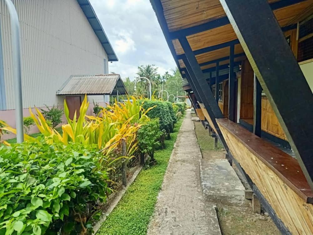 Inap Desa Kilimu Ranau Hotel Luaran gambar